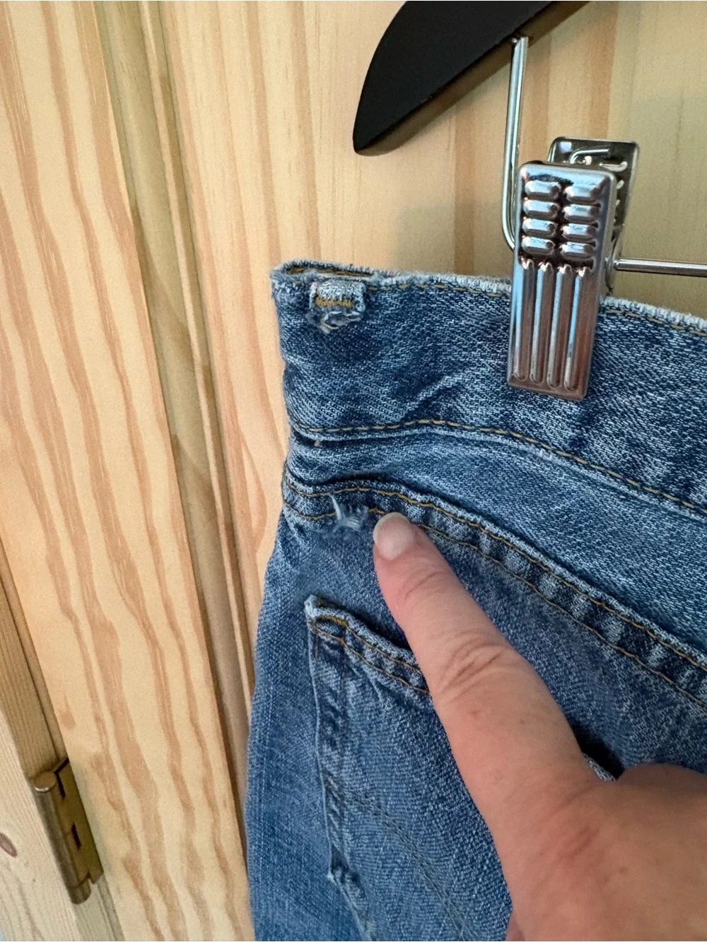Levi’s Straight Fit Denim Shorts Jorts. Size 36.